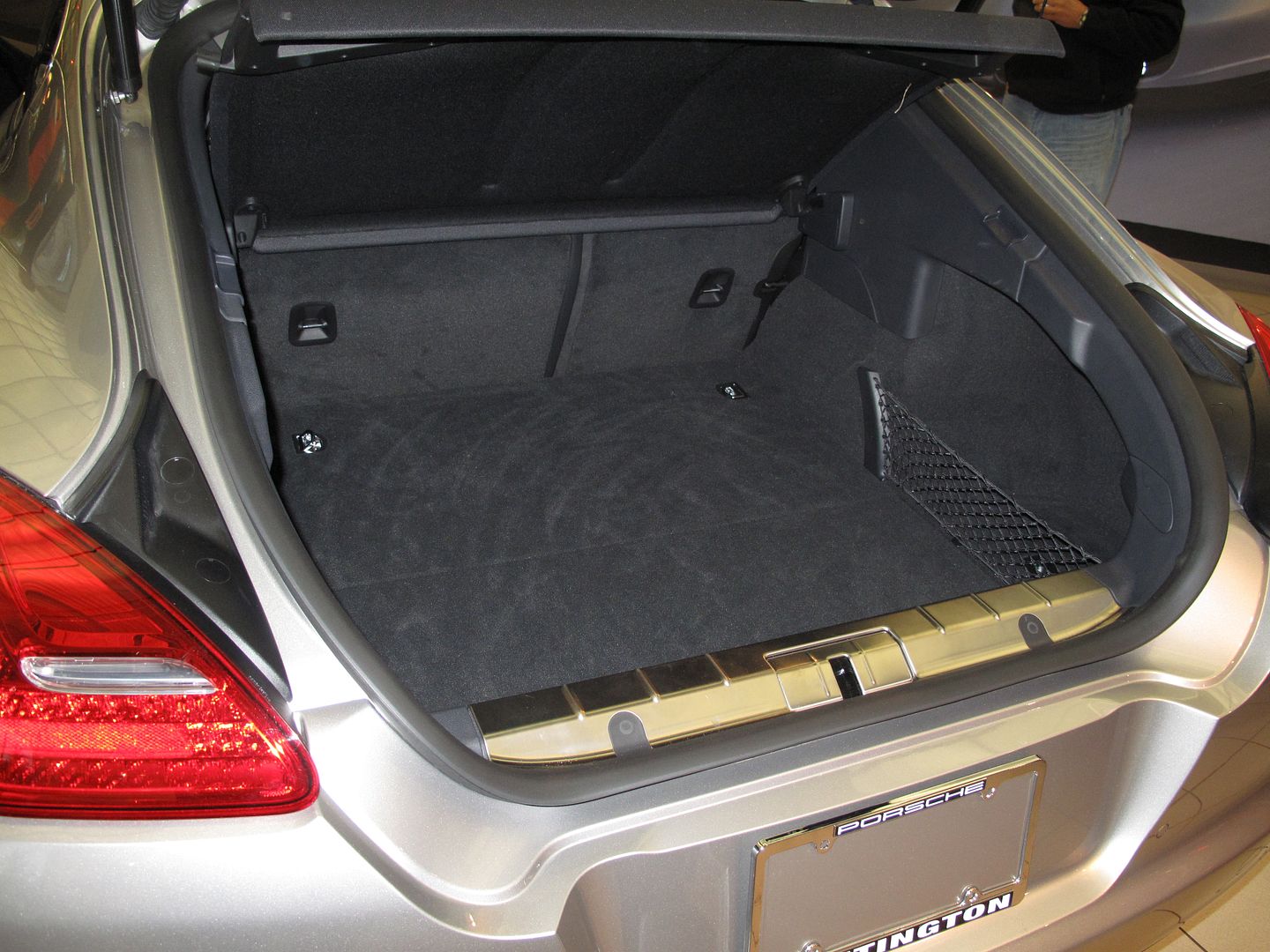 Is there a spare tire in the Panamera?